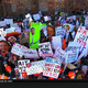 Illustration for article titled Yale Cites Wikipedia: Your emCollege GameDay/em Sign Roundup